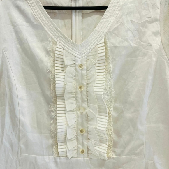 White satin top with lace detailing - Picture 6 of 8
